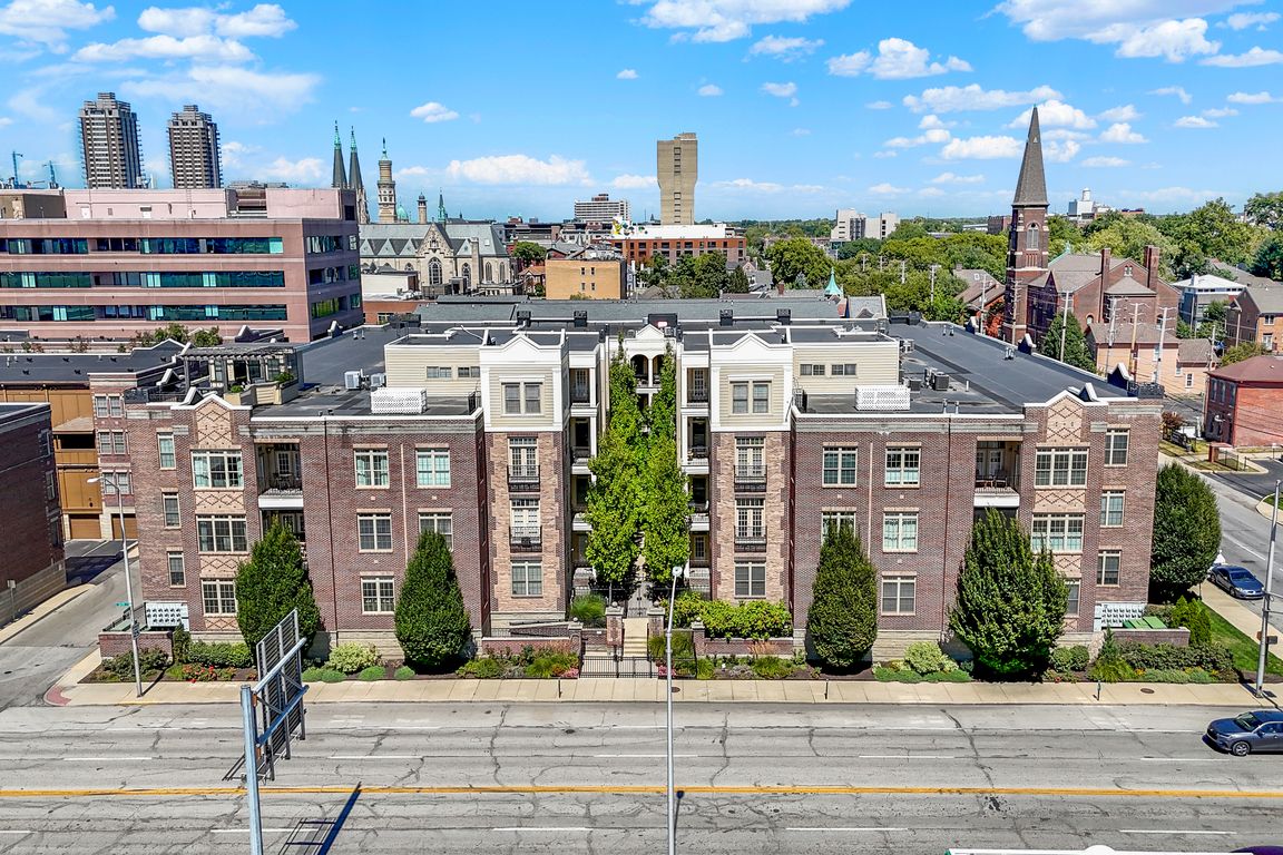 next background image