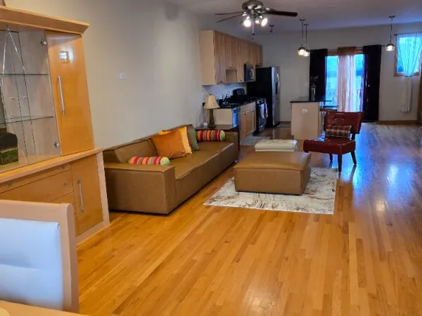 468 E 42nd St, Chicago, IL 60653