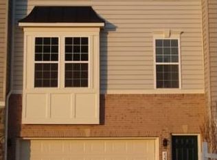 42210 Field Post Sq, Chantilly, VA 20152