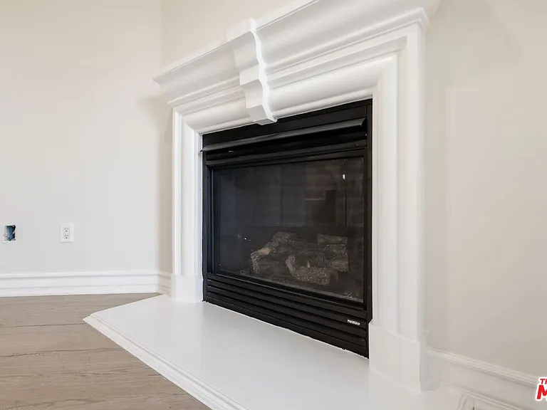 1838 Westholme Ave #203 — Photo 37