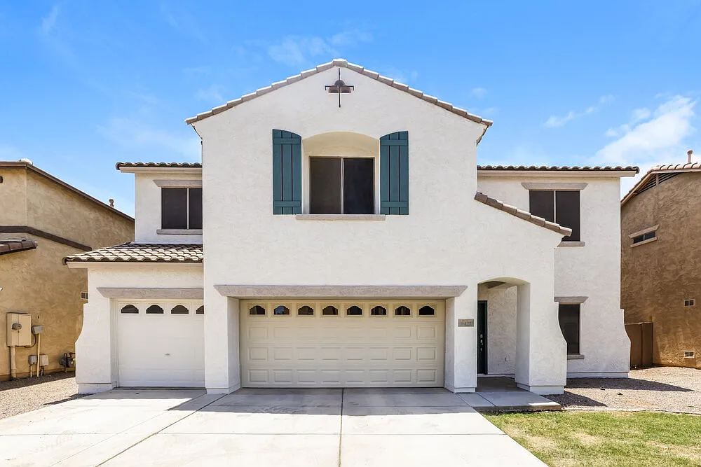 5 bed, 3.0 bath, 4040 sqft, $2,730 — Photo 1