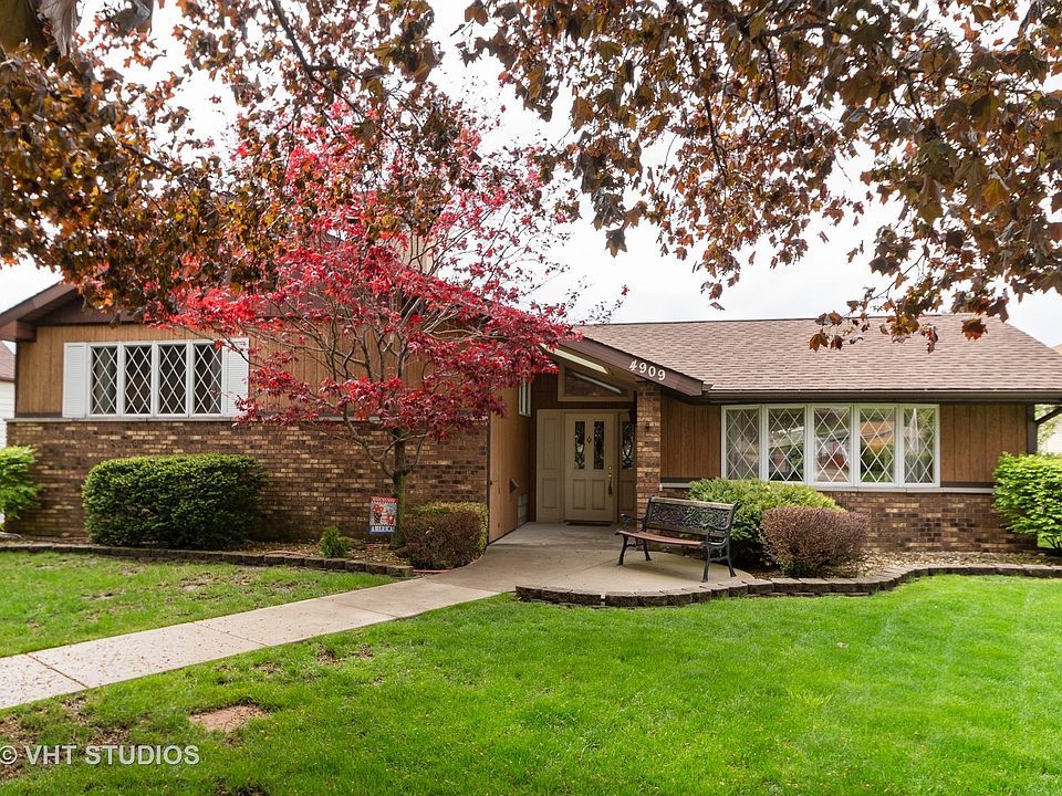 1st image of 4909 W 105th Pl