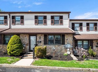 1006 N York Rd Condo 14, Willow Grove, PA