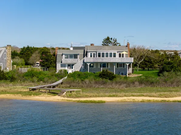 103 Edgartown Bay Rd, Edgartown, MA 02539