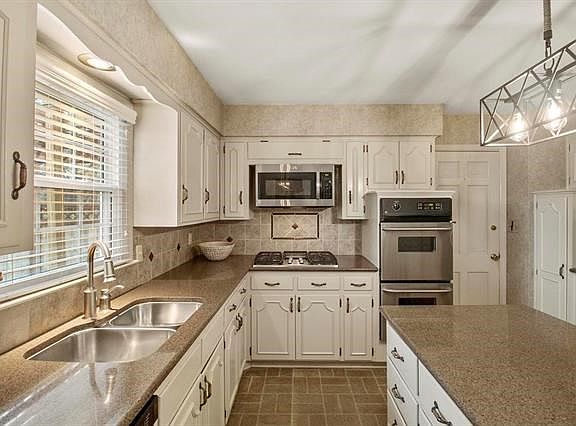 5th image of 9407 Jarboe St