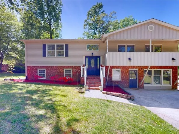 6931 Burrwood Dr, Archdale, NC 27263