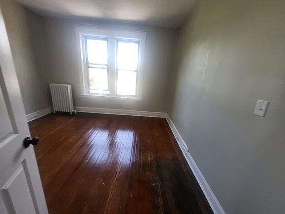 5th image of 4 Carnegie Ave APT 11