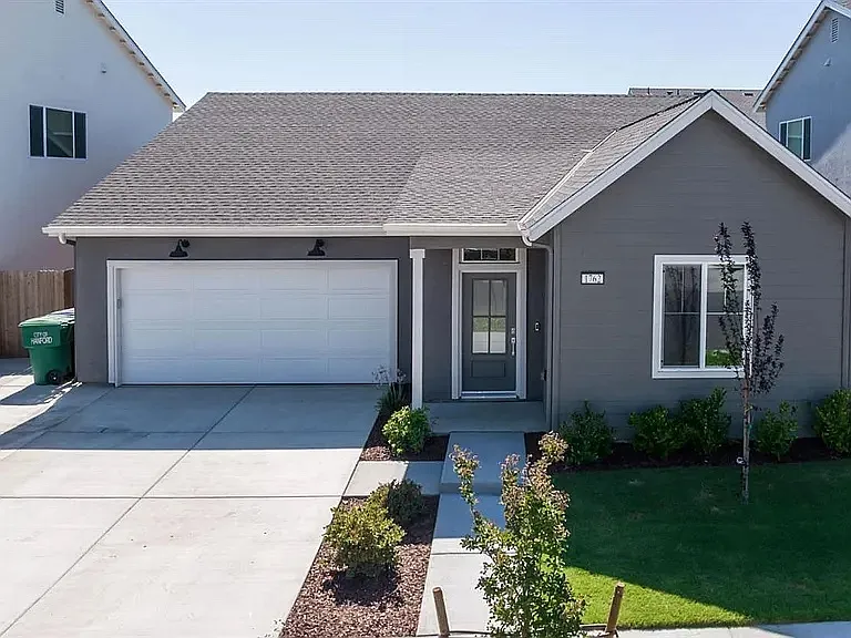 3 bed, 1635 sqft, $3,000 — Photo 4