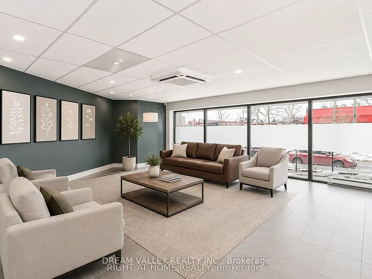 1 Falaise Rd #209 — Photo 2