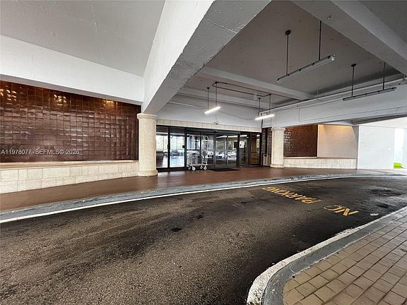 3rd image of 3701 N Country Club Dr APT 201