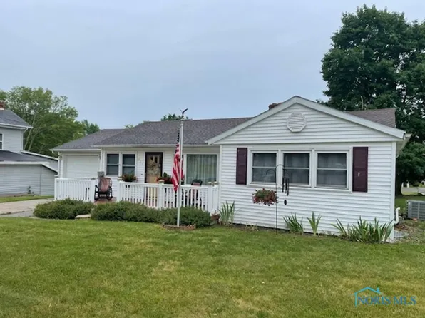 417 N Michigan Ave, Edgerton, OH 43517