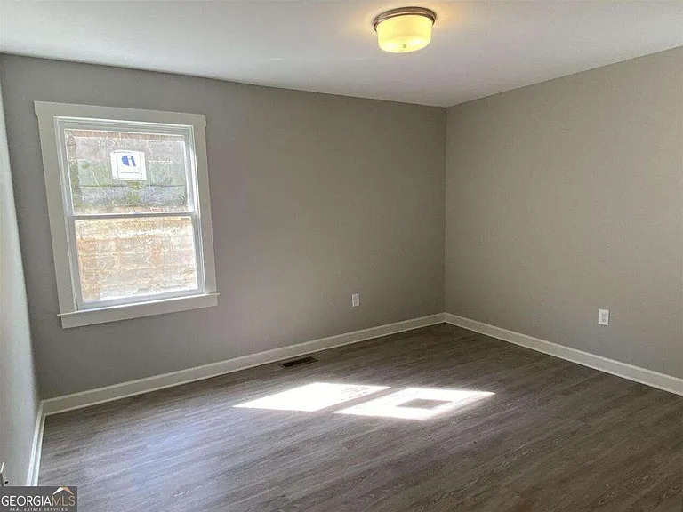 95 N Jackson St #4 — Photo 4