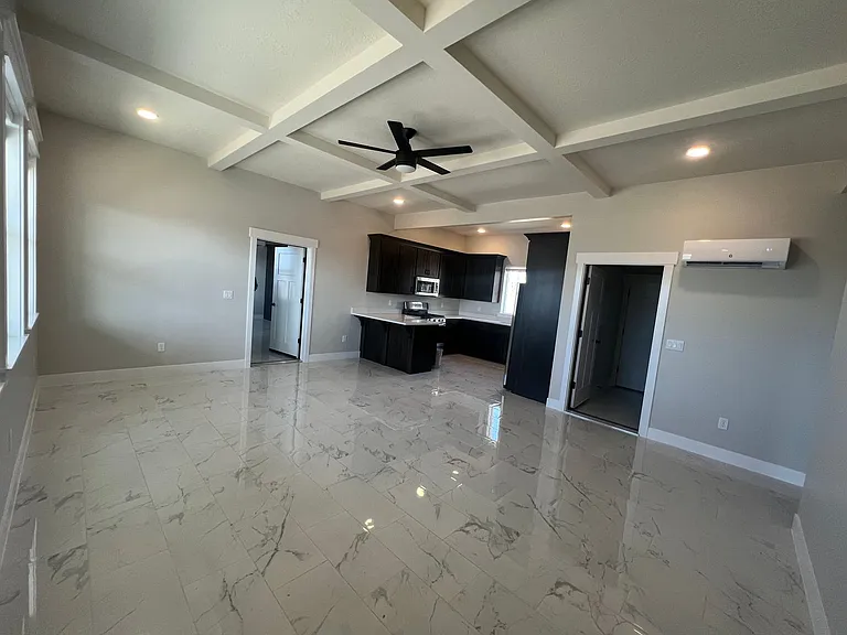 4910 W Wagon Wheel Dr — Photo 6