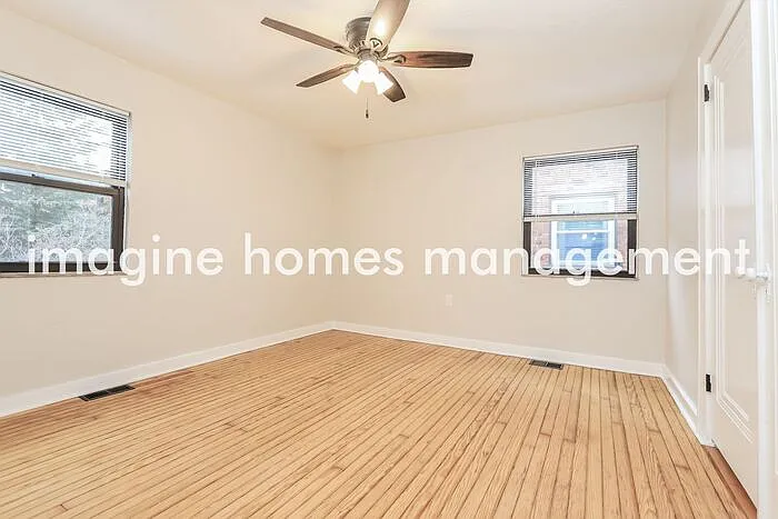 2044 Jacob St — Photo 9