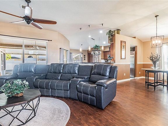 5th image of 6219 Ashfield Pl
