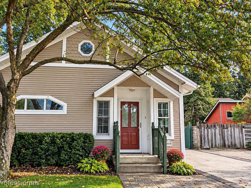 1st image of 3668 Shorewood Rd