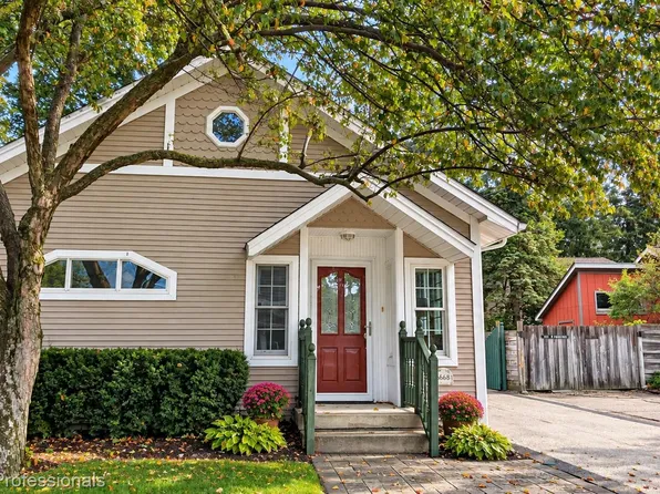 3668 Shorewood Rd, Lakeport, MI 48059