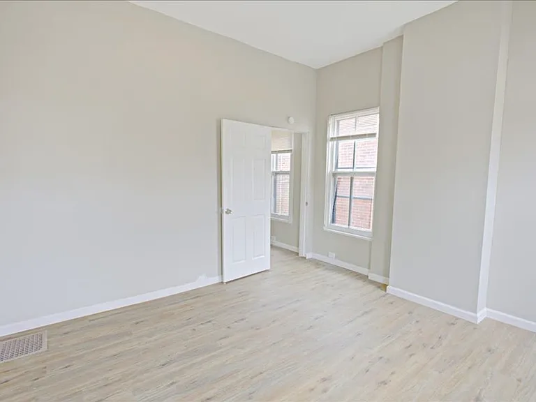 6730 Vermont Ave — Photo 16