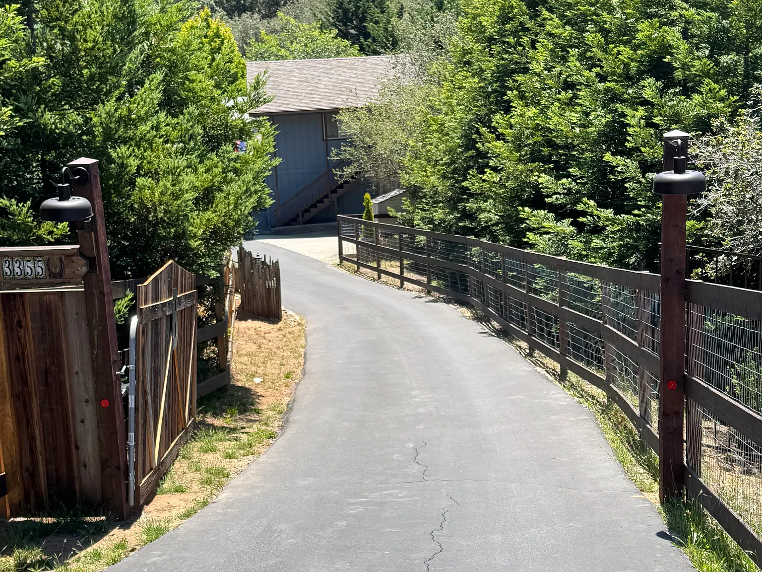 Carneros Ct, Aromas — Photo 1