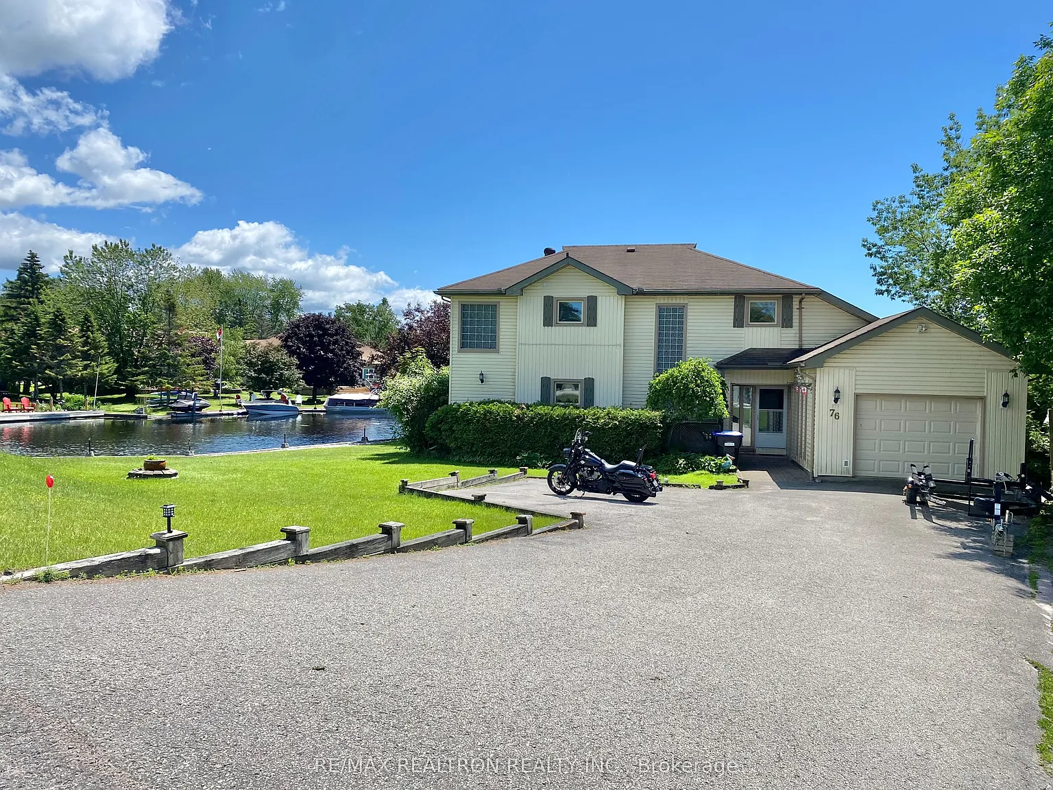 4 bed, $3,000 — Photo 2