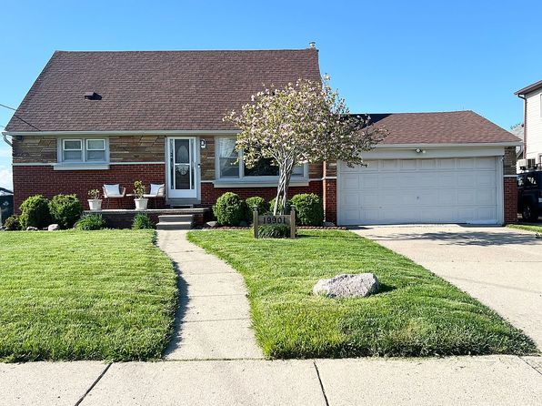 19901 Fenton St