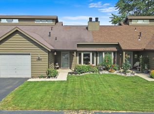 1897 Peachtree Ct, Crown Point, IN 46307