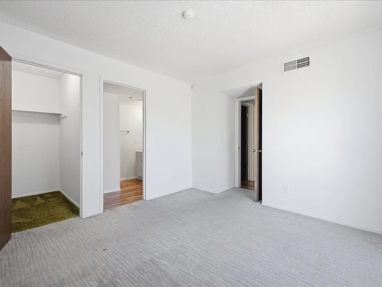 2601 W Broadway Blvd #P398 — Photo 16