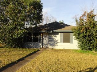 5237 Burma Rd, Houston, TX 77033