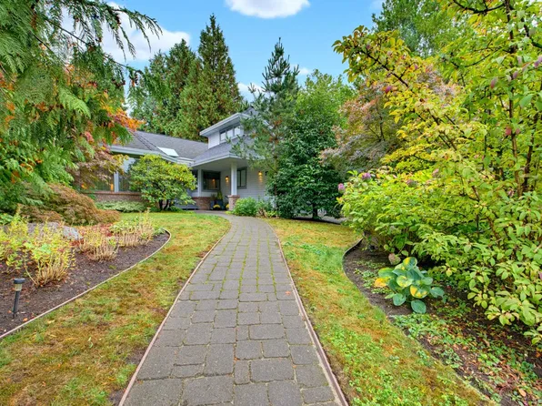 7269 150a St, Surrey, BC V3S 7A8