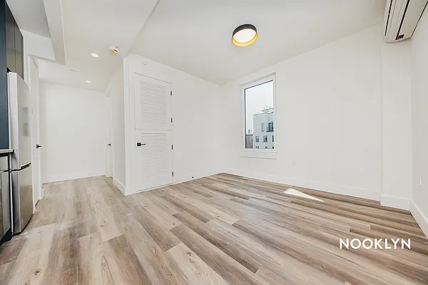Rented by Nooklyn NYC LLC | media 5