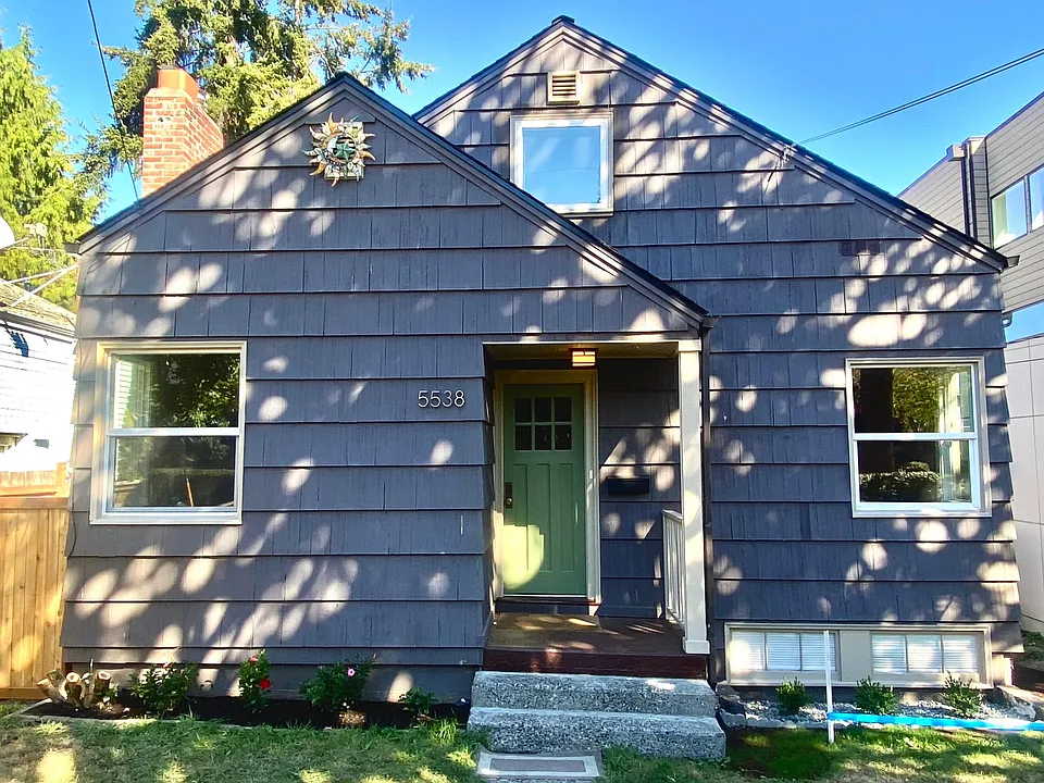 5538 39th Ave NE