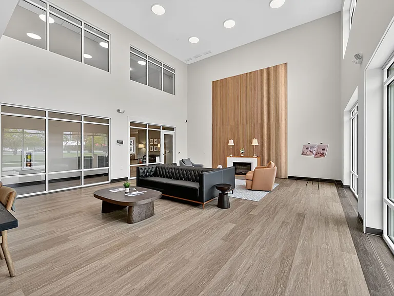 750 Tower Dr — Photo 24