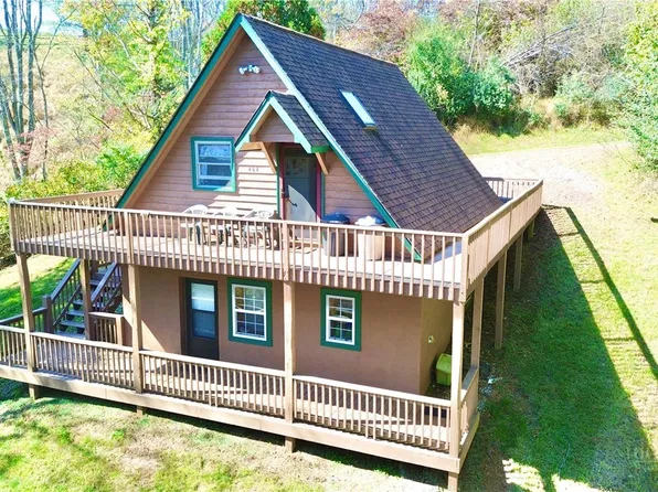 464 Lucky Hill Road, Grassy Creek, NC 28631