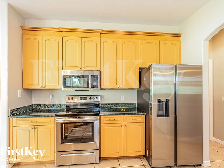 2081 Nuremberg Blvd — Photo 8