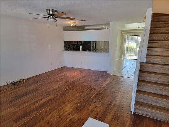4th image of 12674 Castle Hill Dr