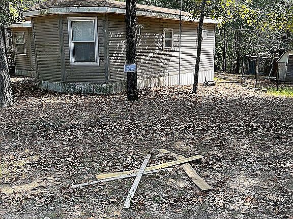 1st image of 57591 E 330th Rd
