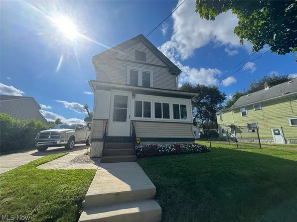 950 Snyder St, Akron, OH 44307