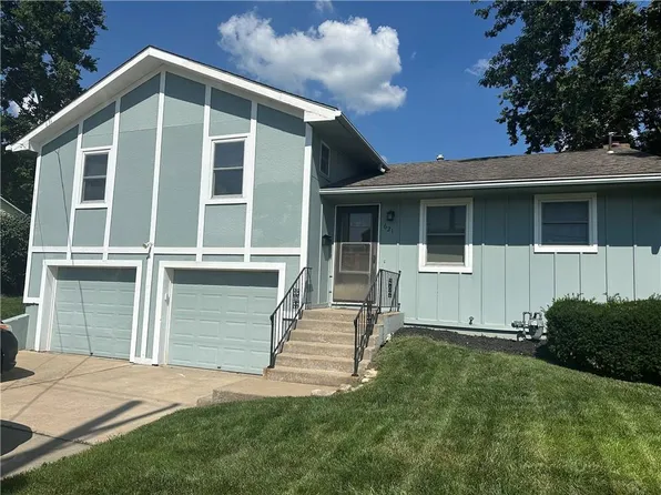 621 N Nettleton Ave, Bonner Springs, KS 66012