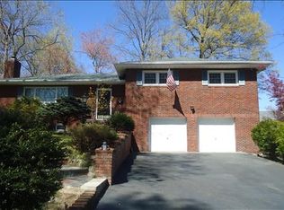 31 Berry Pl, Glen Rock, NJ 07452