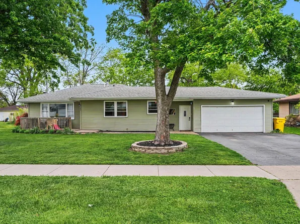 835 N Indiana St, Griffith, IN 46319