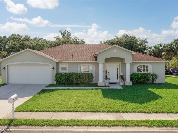 Waterfront - Fort Myers FL Waterfront Homes For Sale - 474 Homes | Zillow