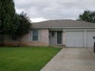 8808 Crestbrook Dr, Fort Worth, TX 76179