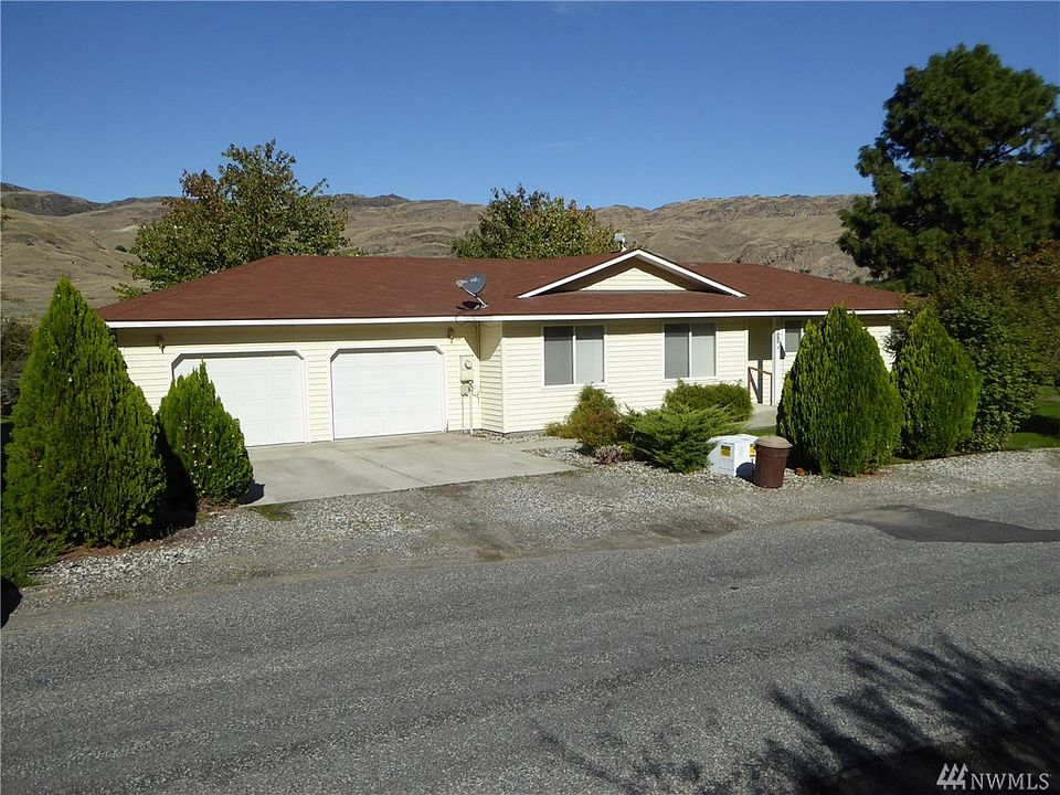 1st image of 11 Riverview Dr
