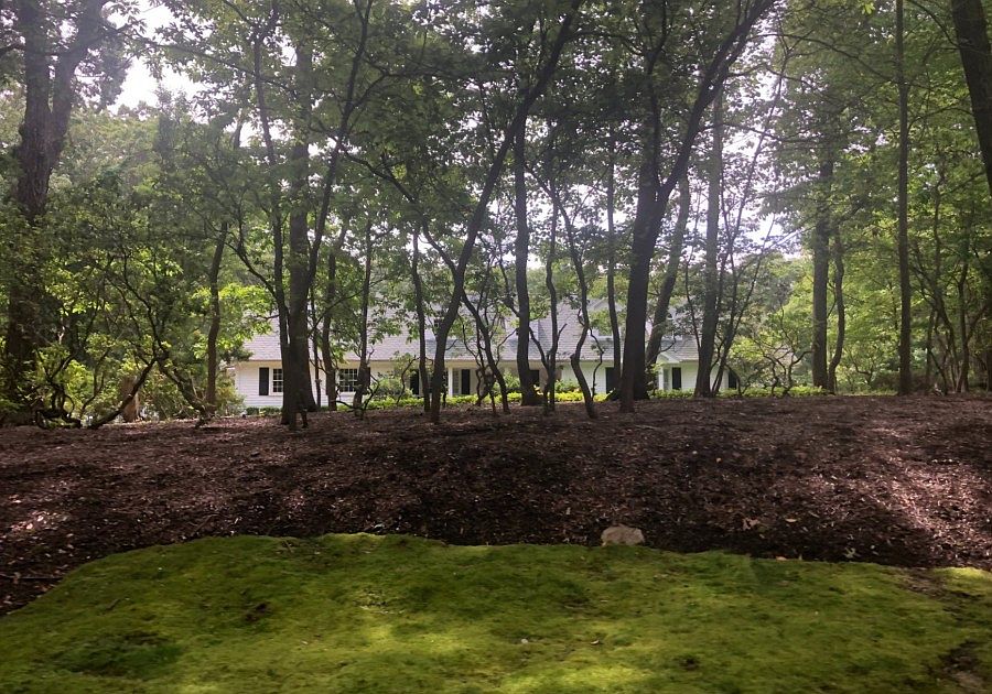1st image of 8 Woodhull Cove Ln