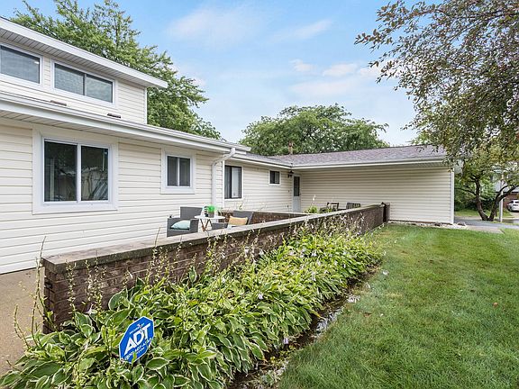 4th image of 1125 Danvers Ct