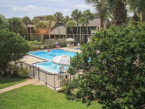 3rd image of 86 Village Del Prado Cir