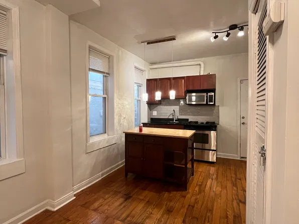 1228 N Cleaver St APT 1R, Chicago, IL 60642
