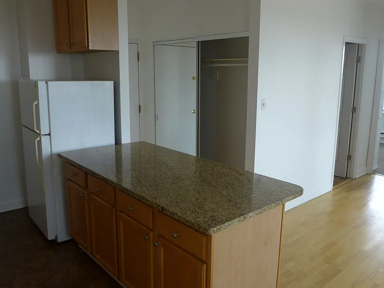 808-12 W Junior Terrace — Photo 78