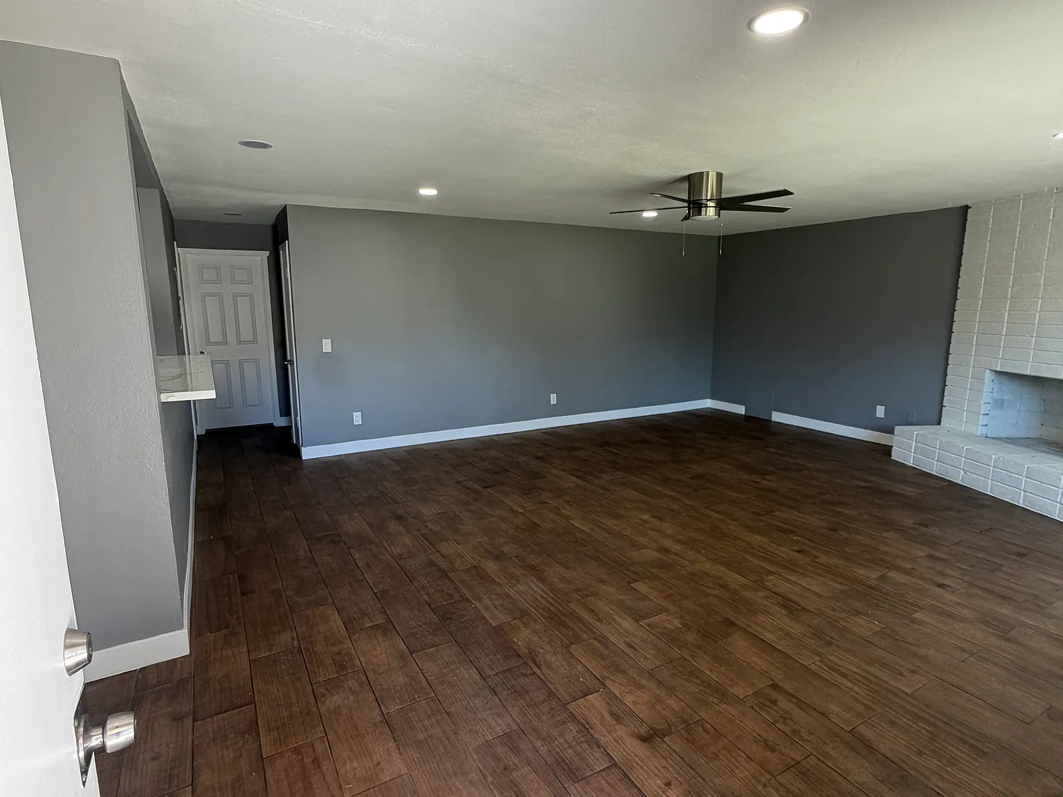 2 bed, $2,800 — Photo 2
