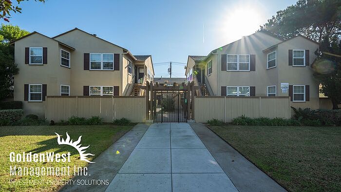 1st image of 139 D Ave
